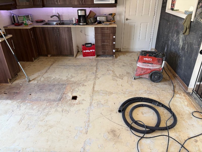 Rénovation de cuisine — pendant les travaux — photo 2 (Cuisine à Gatineau)