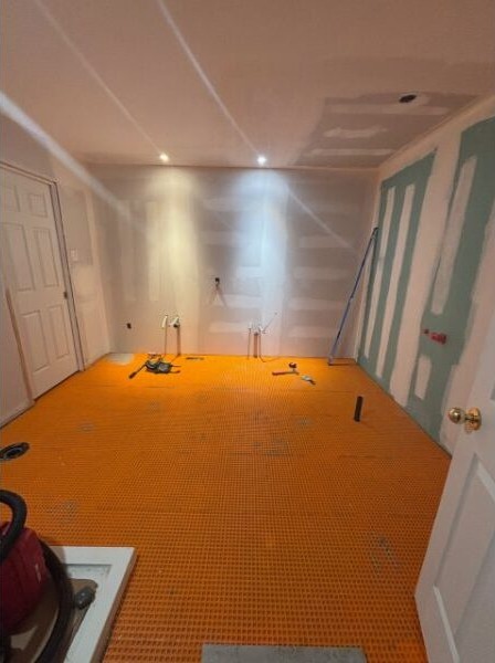 Rénovation complète – Salle de bain principale — avant les travaux — photo 1 (Salle de bain à Gatineau)
