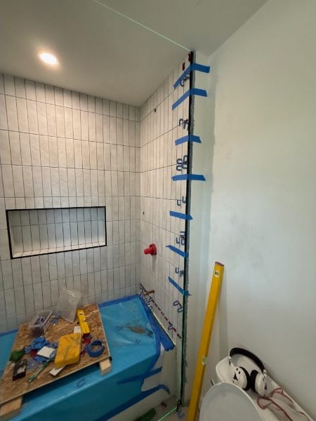Rénovation complète de salle de bain — pendant les travaux — photo 6 (Salle de bain à Gatineau)