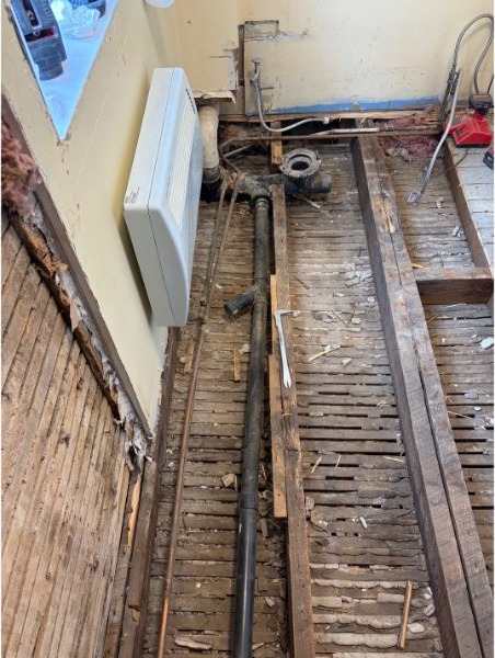 Salle de bain moderne — pendant les travaux — photo 1 (Salle de bain à Gatineau)