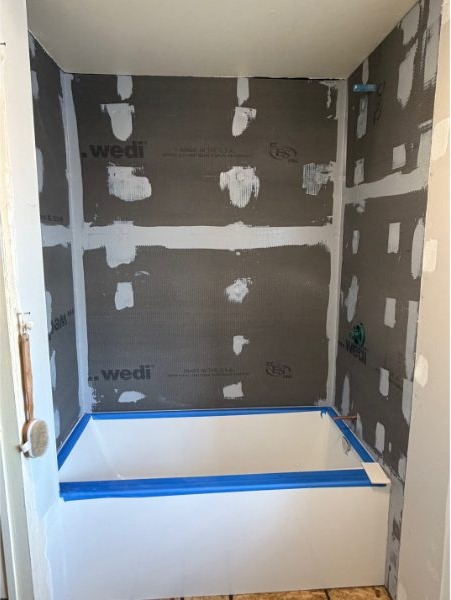 Salle de bain moderne — pendant les travaux — photo 2 (Salle de bain à Gatineau)